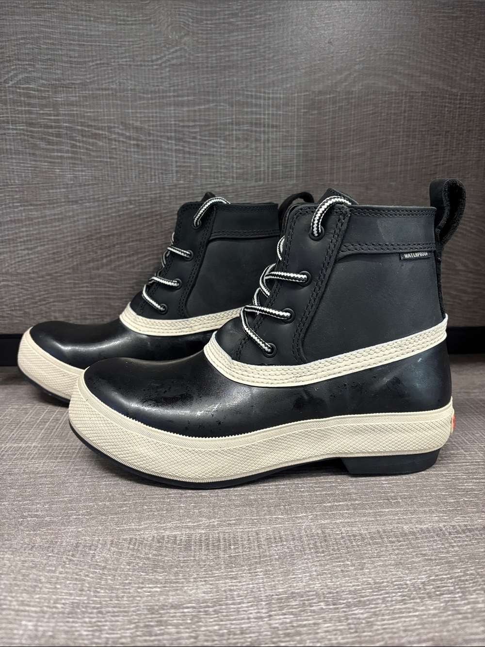 Womens Xtratuf 6" Legacy Lace Boots LLW6-000 (Black) - Size 7